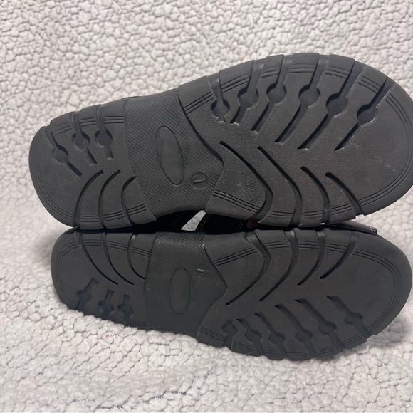 Little Kid Jaxon Fisherman Brown Sandals boys size 1 - Picture 11 of 15